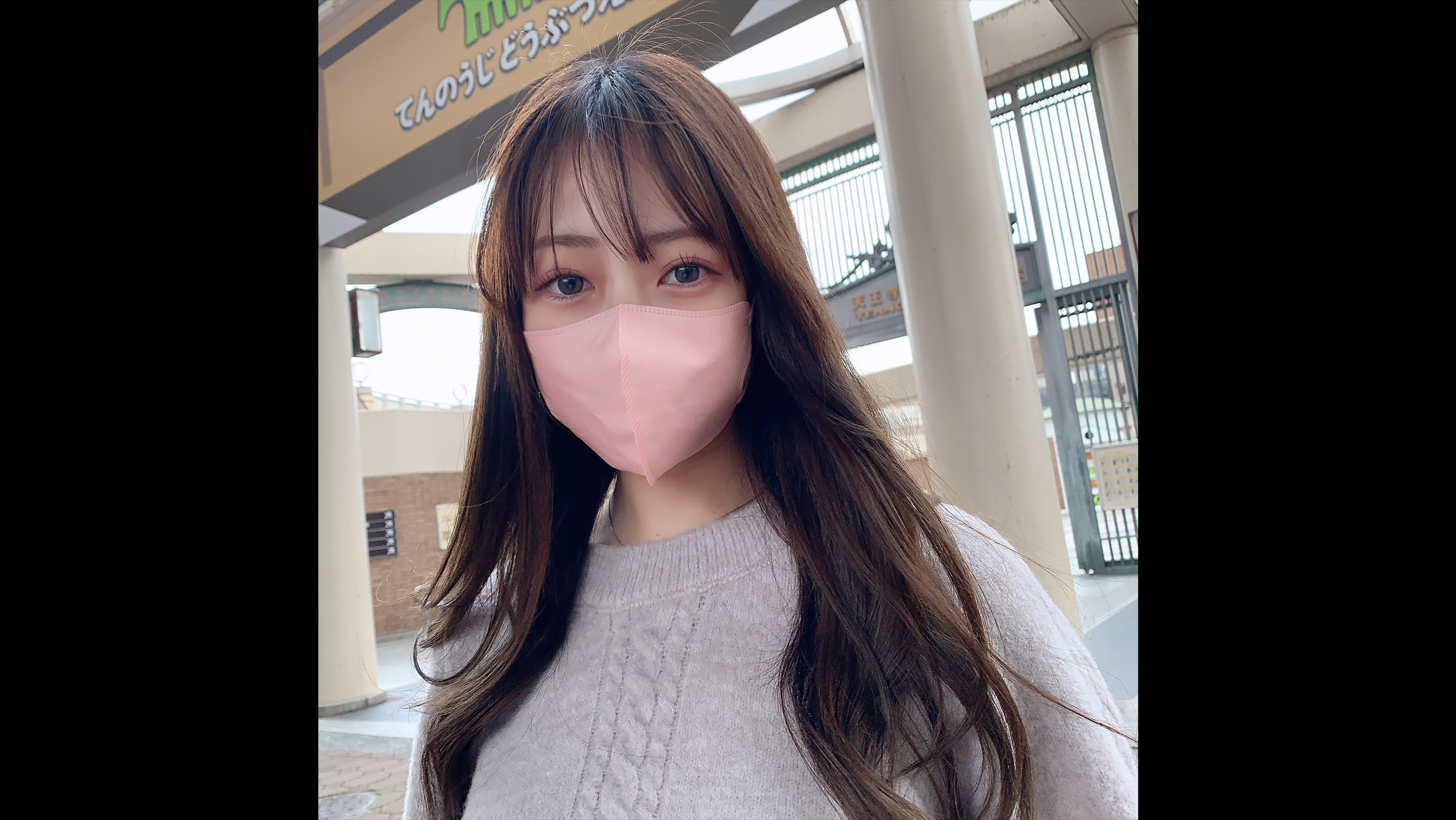 第一次拍摄·外观！ ！已经20岁的肉感曲线美人…F罩杯白皙美女巨乳吸肉棒表情淫秽连续射精给女大学生！封面