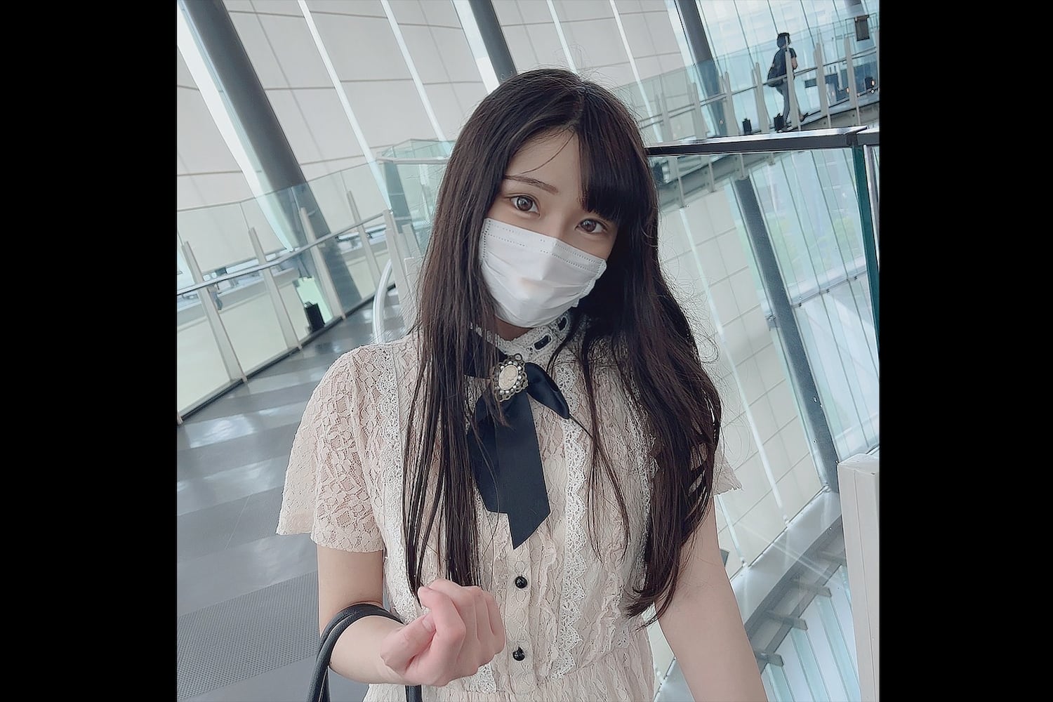 第一枪！给我一个我从未尝过的快乐，尖叫和尖叫，扭动，并喷射我的前学生两次！ ！封面