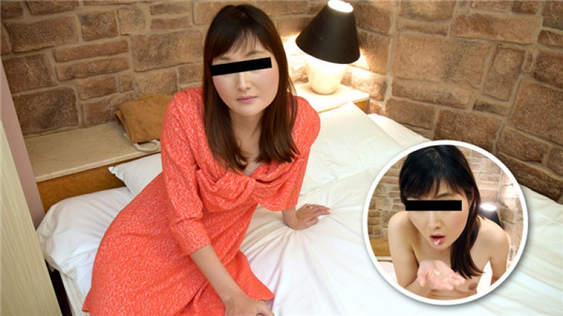 032820_276-PACO パコパコママ 032820_276 ごっくんする人妻たち105 ～モデル並みのスレンダー美人～鹿取やすえ封面