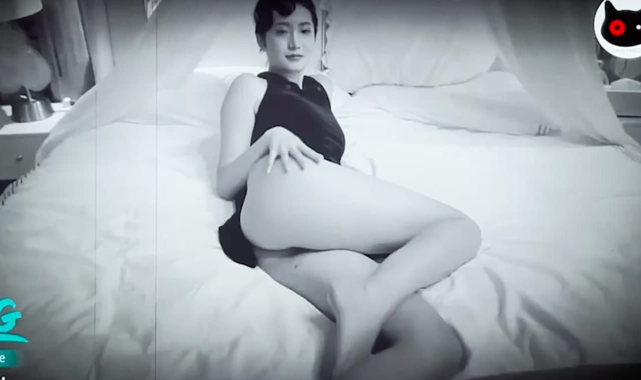 「经典怀旧」老外与舞女的上海旧爱1封面