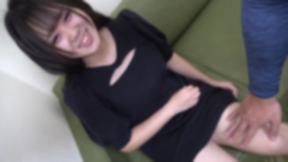 19岁美乳大学生。随着时代的进步，色情的女孩子是不是越来越多了？-cd3封面