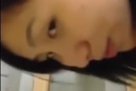 网络流出广东某高校学生情侣假日在楼梯激情啪啪视频粤语对白封面