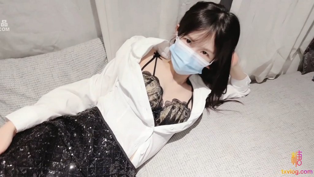最新天花板萝莉女友 粉色情人 制服诱惑 有事没事干秘书 女上位榨汁遭不住呀 每次都顶到子宫口。。封面