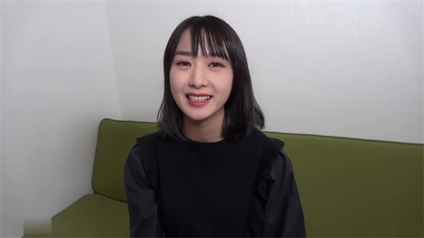 AI-赵丽颖-女星下海拍摄无码A片粉色小穴注满男人精华下封面