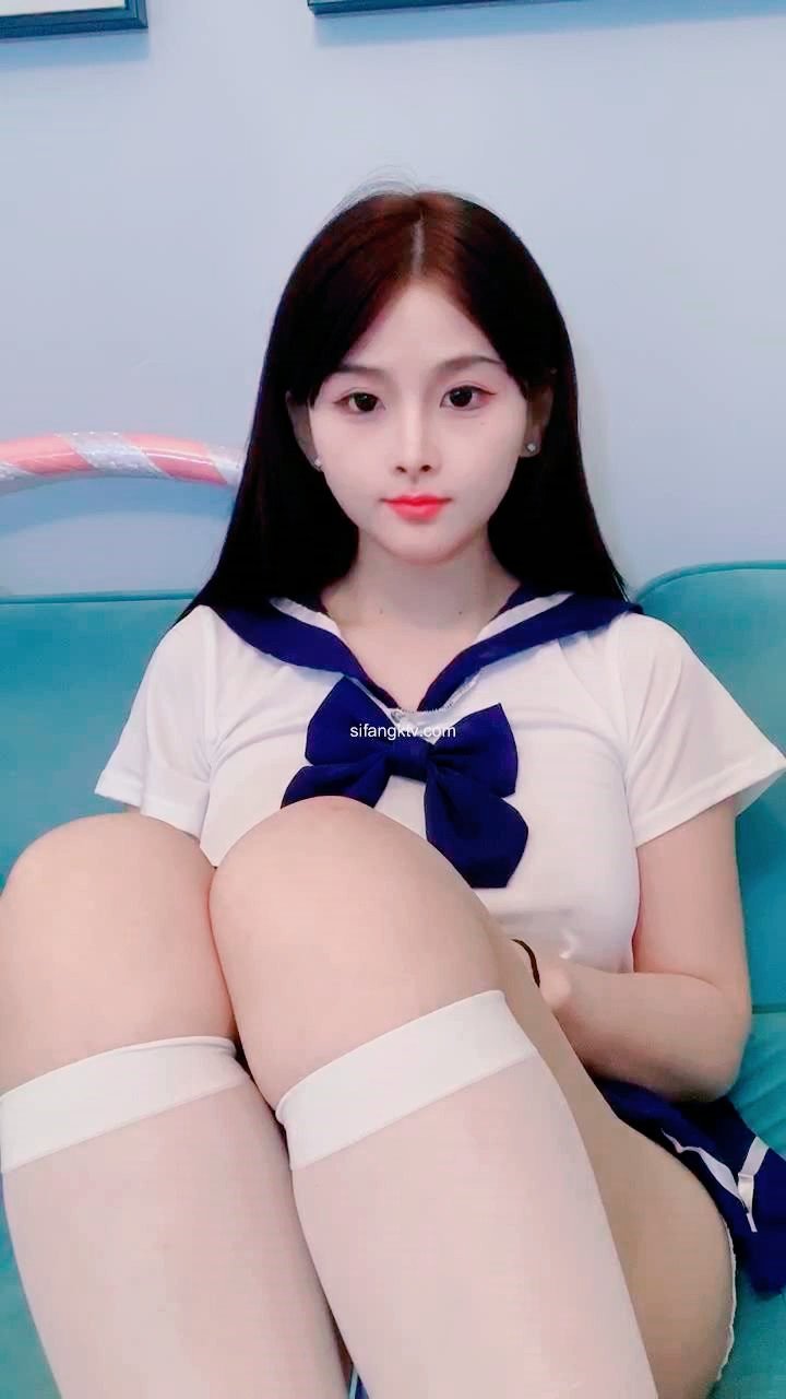 纯欲系嫩模小优完美身材诱人美乳挑逗08封面