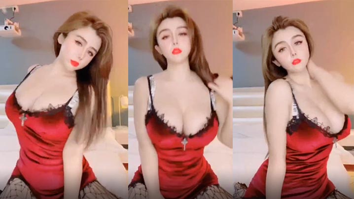红色性感美女看着那么好的身材每的天早放工回家都性福封面