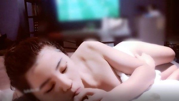 高颜值校花级性感美女酒店和富二代男友激烈啪啪皮肤雪白奶子坚挺小翘臀狠狠抽插叫床呻吟声销魂淫荡封面