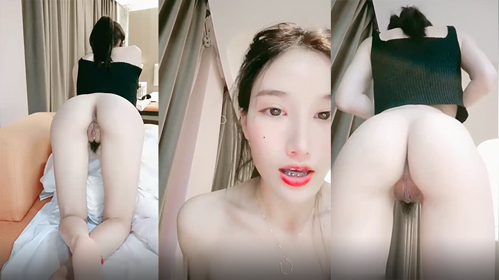 【清纯翘臀】美穴小姐姐今天独自一人诱惑，没穿内裤翘起屁股露逼，揉捏奶子表情淫荡，站立对著镜头掰开屁股。}封面