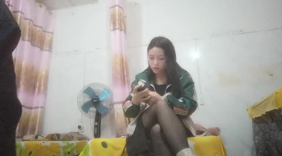 嫖娼达人 暗访偷拍黑丝发廊少妇奶大微胖 一摸下面全是水封面
