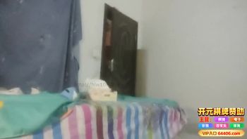 快餐店罕见极品轻熟女，直接无套内射封面