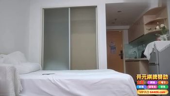 高颜外围女神，多姿势输出操的呻吟连连封面