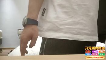 骨感兼职少女， 被插了小穴再爆菊花封面