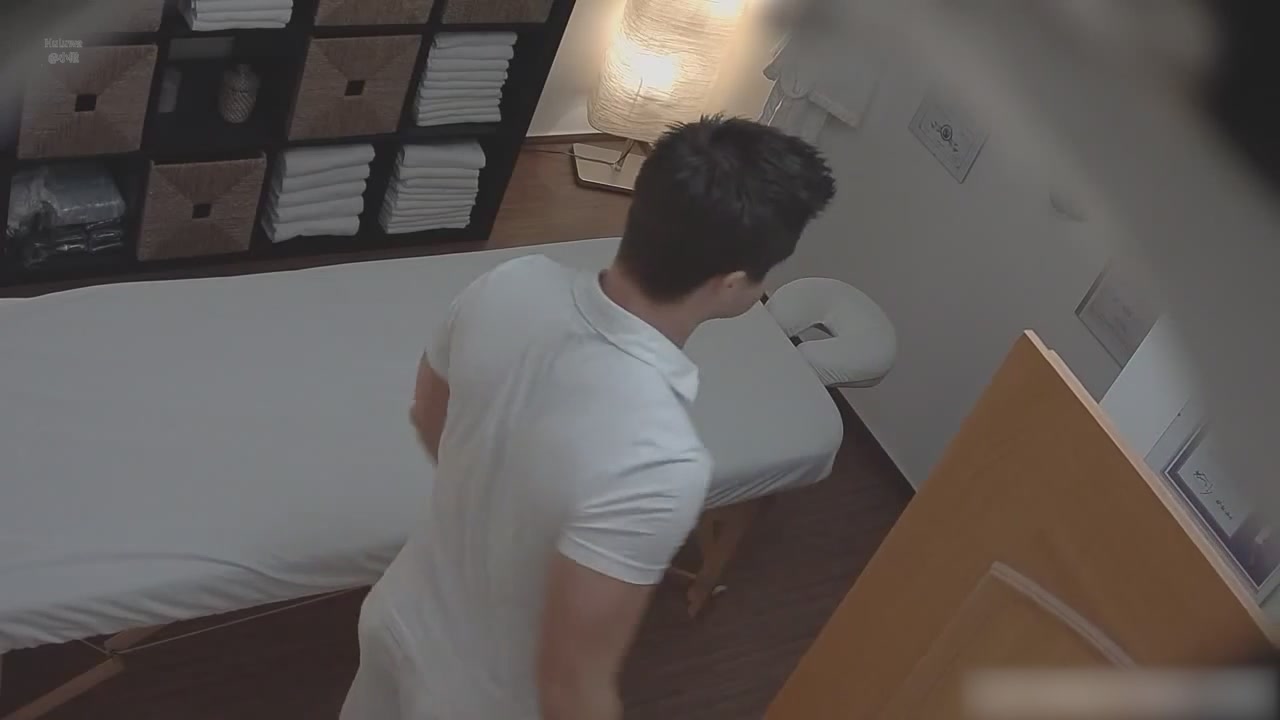 捷克按摩店系列 初次来先送一个颜射吧封面