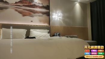 顶级外围女神，低胸小短裙风情无限封面