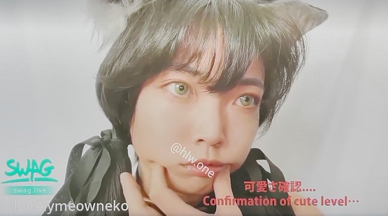 女仆可爱猫在镜子上足交潮吹封面